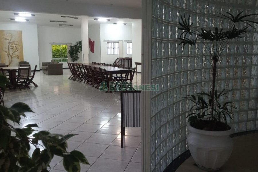 Apto Mobiliado com 95m², 3 dormitórios, 2 vagas, no bairro Rio Branco em Caxias do Sul para Comprar