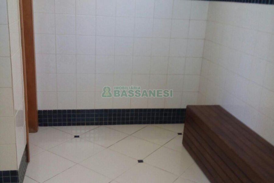 Apto Mobiliado com 95m², 3 dormitórios, 2 vagas, no bairro Rio Branco em Caxias do Sul para Comprar