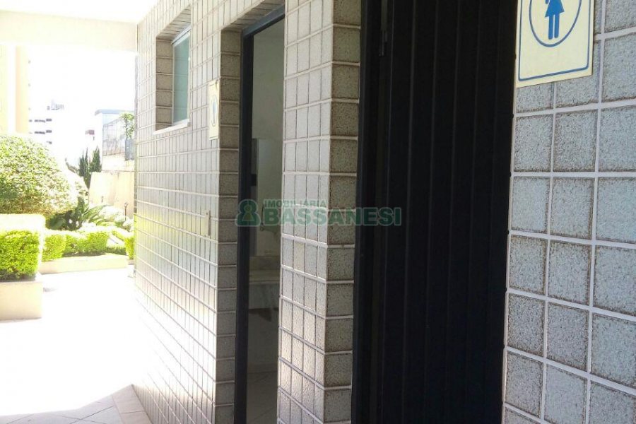 Apto Mobiliado com 95m², 3 dormitórios, 2 vagas, no bairro Rio Branco em Caxias do Sul para Comprar