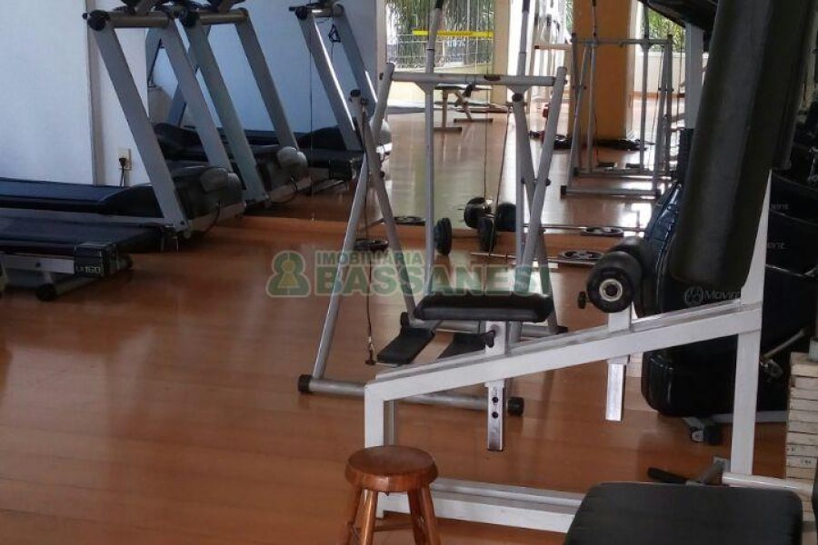 Apto Mobiliado com 95m², 3 dormitórios, 2 vagas, no bairro Rio Branco em Caxias do Sul para Comprar