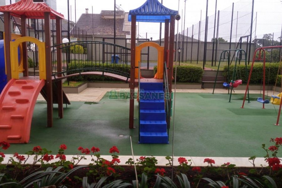 Apto Mobiliado com 95m², 3 dormitórios, 2 vagas, no bairro Rio Branco em Caxias do Sul para Comprar