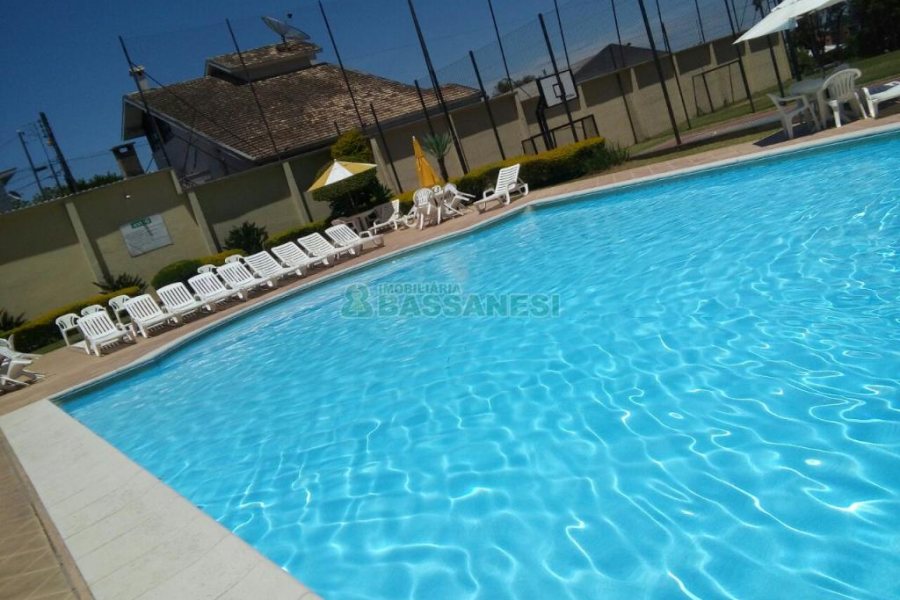 Apto Mobiliado com 95m², 3 dormitórios, 2 vagas, no bairro Rio Branco em Caxias do Sul para Comprar