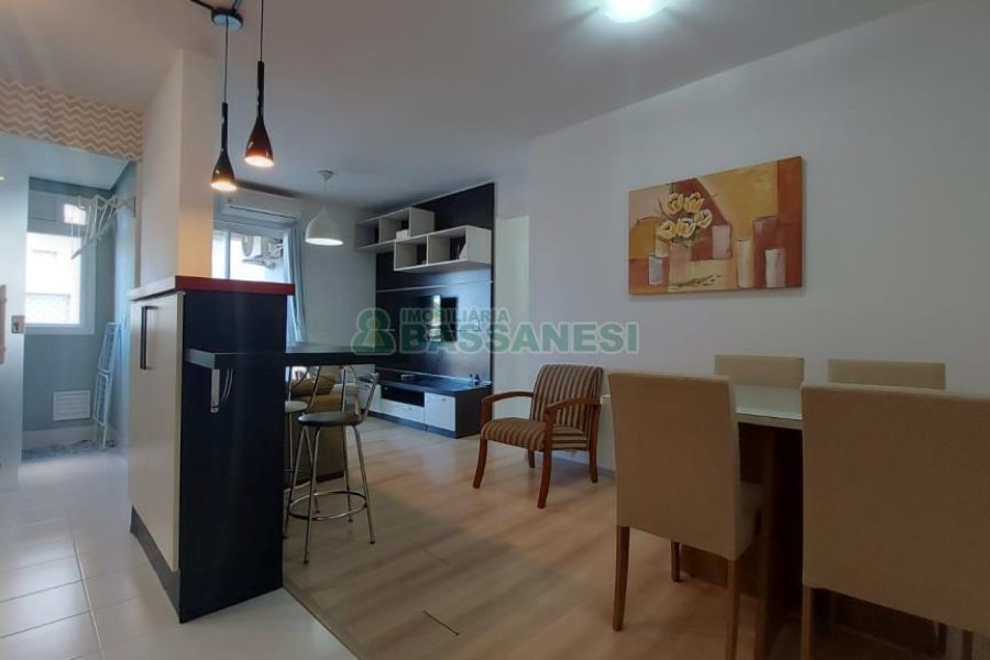 Apartamento com 71m², 3 dormitórios, 1 vaga, no bairro Santa Catarina em Caxias do Sul para Comprar