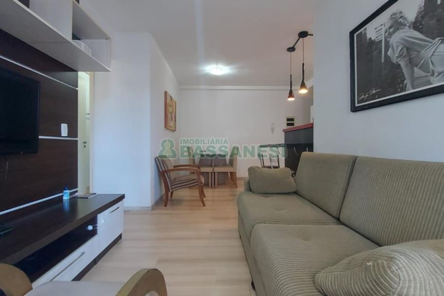 Apartamento com 71m², 3 dormitórios, 1 vaga, no bairro Santa Catarina em Caxias do Sul para Comprar