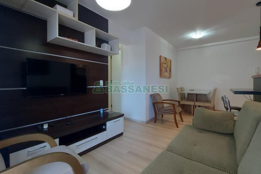 Apartamento com 71m², 3 dormitórios, 1 vaga, no bairro Santa Catarina em Caxias do Sul para Comprar