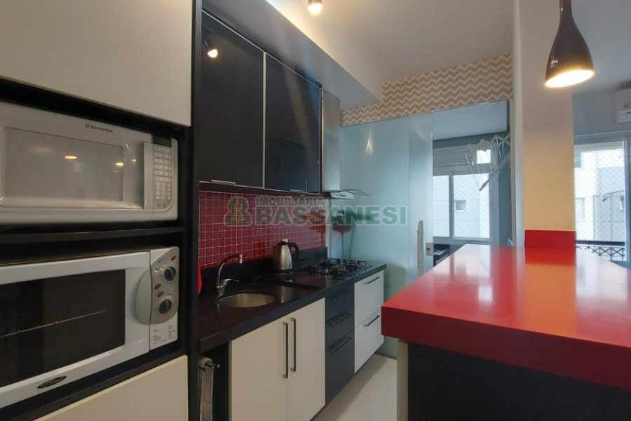 Apartamento com 71m², 3 dormitórios, 1 vaga, no bairro Santa Catarina em Caxias do Sul para Comprar