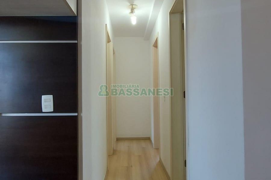 Apartamento com 71m², 3 dormitórios, 1 vaga, no bairro Santa Catarina em Caxias do Sul para Comprar