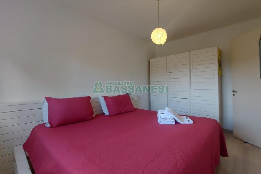 Apartamento com 71m², 3 dormitórios, 1 vaga, no bairro Santa Catarina em Caxias do Sul para Comprar