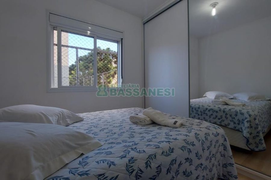 Apartamento com 71m², 3 dormitórios, 1 vaga, no bairro Santa Catarina em Caxias do Sul para Comprar