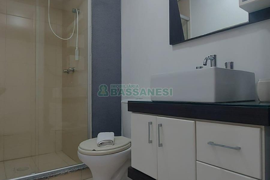 Apartamento com 71m², 3 dormitórios, 1 vaga, no bairro Santa Catarina em Caxias do Sul para Comprar