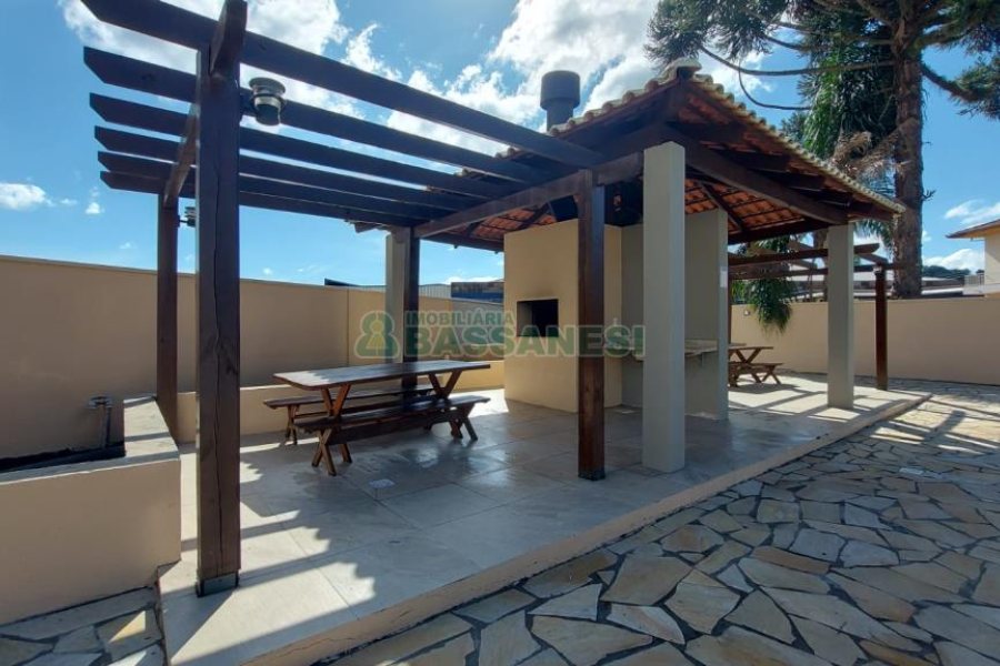 Apartamento com 71m², 3 dormitórios, 1 vaga, no bairro Santa Catarina em Caxias do Sul para Comprar