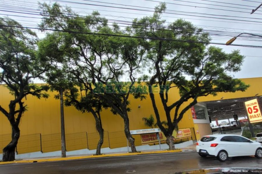 Terreno com 410m², no bairro Exposição em Caxias do Sul para Comprar