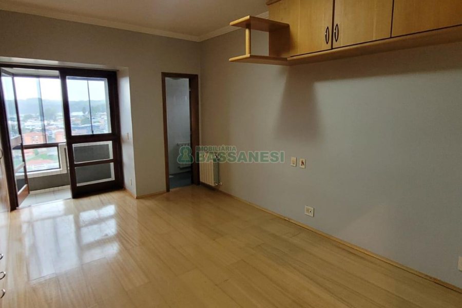 Apartamento com 221m², 3 dormitórios, 2 vagas, no bairro Jardim América em Caxias do Sul para Comprar