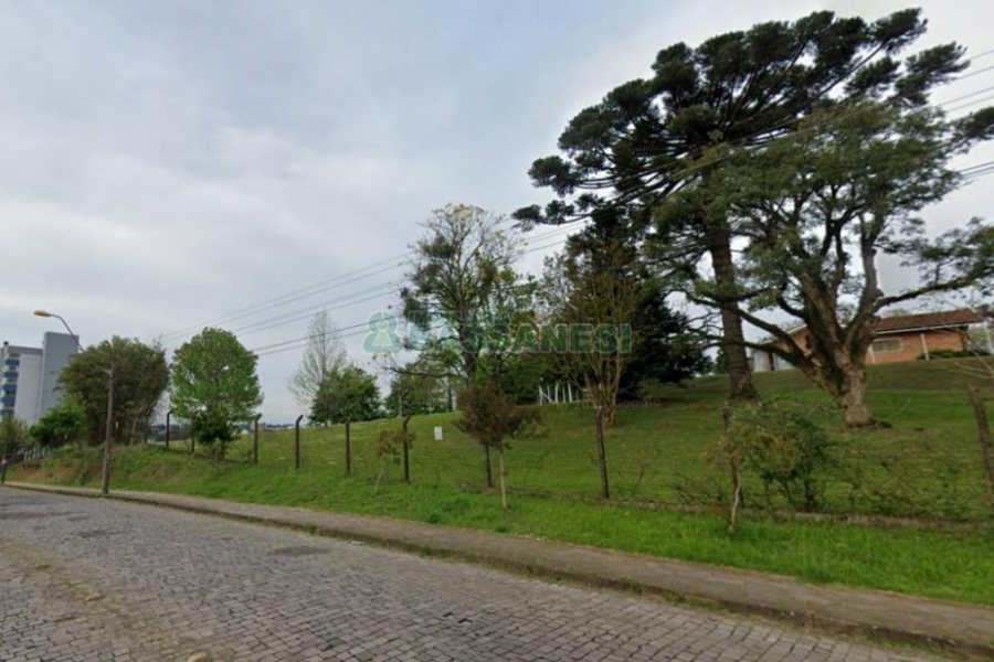 Terreno com 16568m², no bairro Nossa Senhora de Lourdes em Caxias do Sul para Comprar
