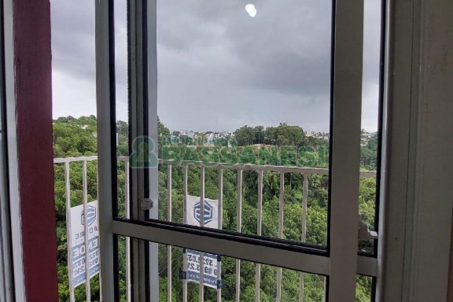Apartamento com 42m², 1 dormitório, 2 vagas, no bairro Petrópolis em Caxias do Sul para Alugar