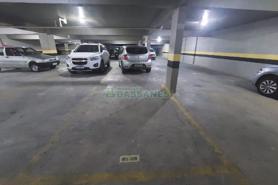 Apartamento com 42m², 1 dormitório, 2 vagas, no bairro Petrópolis em Caxias do Sul para Alugar
