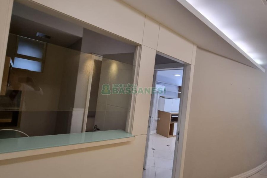 Sala com 33m², no bairro Centro em Caxias do Sul para Alugar ou Comprar