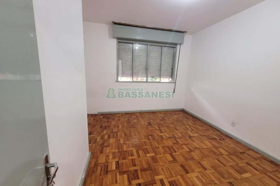 Casa com 200m², 5 dormitórios, 2 vagas, no bairro Marechal Floriano em Caxias do Sul para Comprar