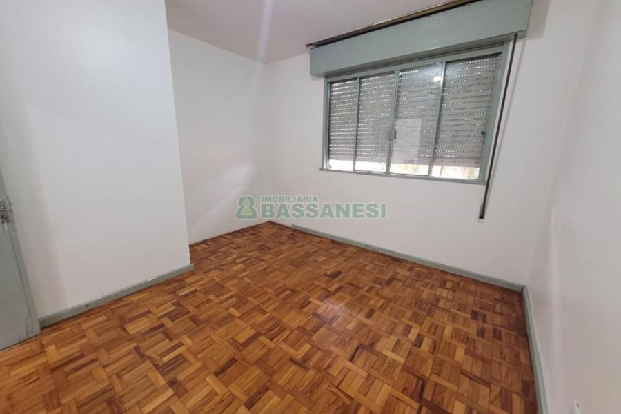 Casa com 200m², 5 dormitórios, 2 vagas, no bairro Marechal Floriano em Caxias do Sul para Comprar
