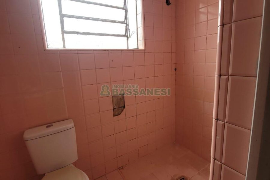 Casa com 200m², 5 dormitórios, 2 vagas, no bairro Marechal Floriano em Caxias do Sul para Comprar