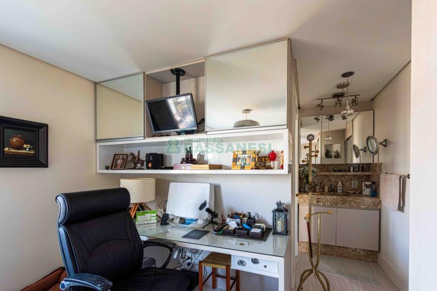 Apartamento com 58m², 1 dormitório, 1 vaga, no bairro Centro em Caxias do Sul para Comprar