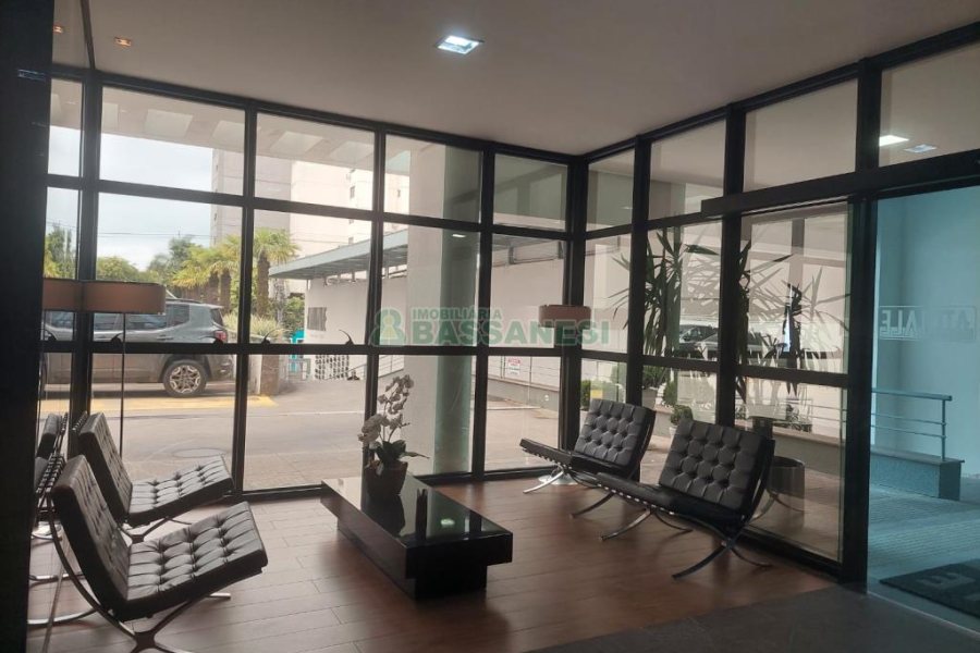 Sala com 58m², no bairro Centro em Caxias do Sul para Alugar