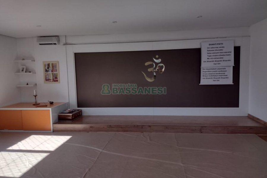 Sala com 58m², no bairro Centro em Caxias do Sul para Alugar