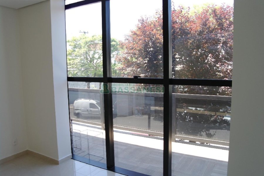 Sala com 32m², no bairro Rio Branco em Caxias do Sul para Alugar