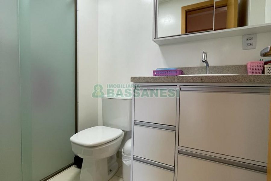 Apto Mobiliado com 114m², 3 dormitórios, 2 vagas, no bairro Universitário em Caxias do Sul para Alugar