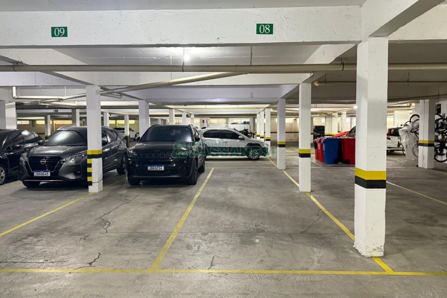 Apto Mobiliado com 115m², 3 dormitórios, 2 vagas, no bairro Universitário em Caxias do Sul para Alugar