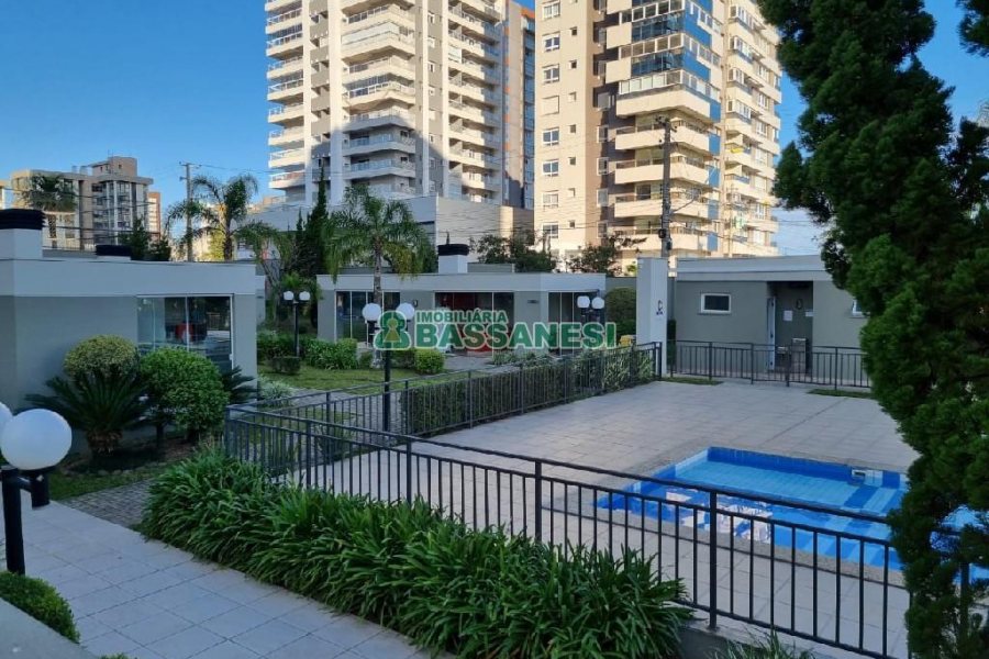 Apto Mobiliado com 115m², 3 dormitórios, 2 vagas, no bairro Universitário em Caxias do Sul para Alugar