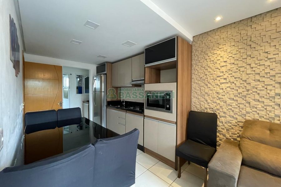 Sobrado Mobiliado com 320m², 2 dormitórios, 2 vagas, no bairro Santa Catarina em Caxias do Sul para Alugar