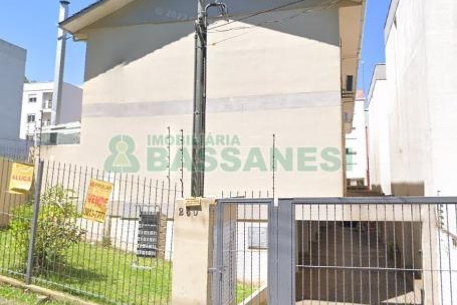 Sobrado Mobiliado com 320m², 2 dormitórios, 2 vagas, no bairro Santa Catarina em Caxias do Sul para Alugar
