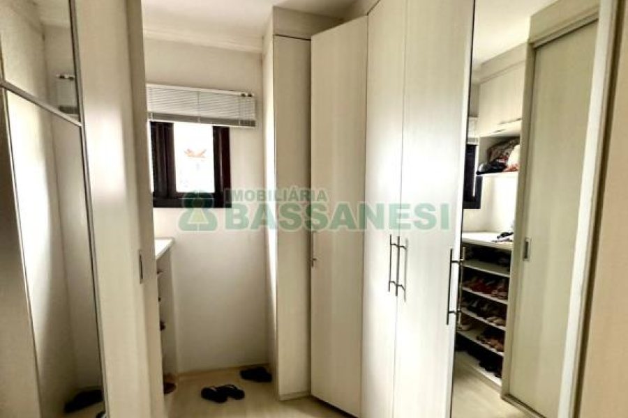 Casa com 360m², 3 dormitórios, 2 vagas, no bairro Cruzeiro em Caxias do Sul para Alugar ou Comprar