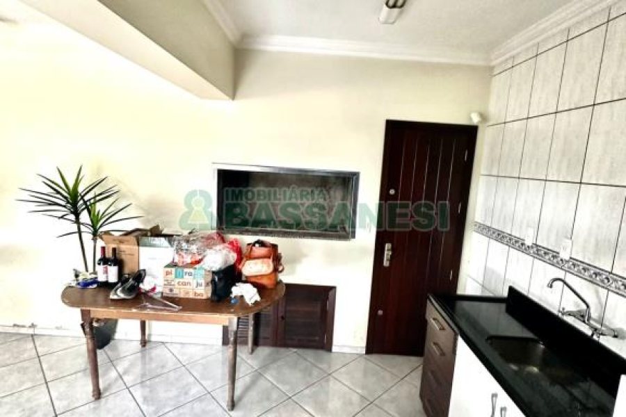 Casa com 360m², 3 dormitórios, 2 vagas, no bairro Cruzeiro em Caxias do Sul para Alugar ou Comprar