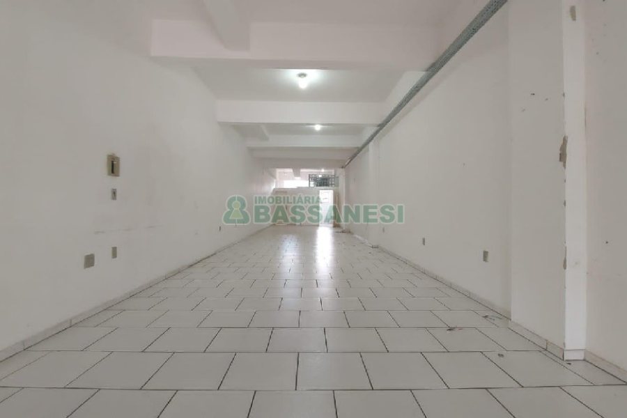 Loja com 80m², no bairro Esplanada em Caxias do Sul para Alugar