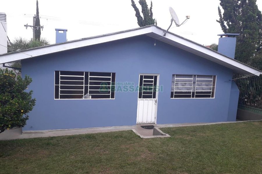 Casa com 220m², 4 dormitórios, 2 vagas, no bairro Santa Catarina em Caxias do Sul para Comprar