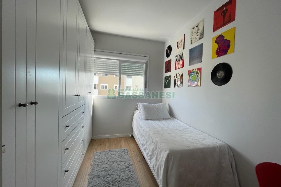 Apto Mobiliado com 62m², 2 dormitórios, 1 vaga, no bairro Panazzolo em Caxias do Sul para Alugar