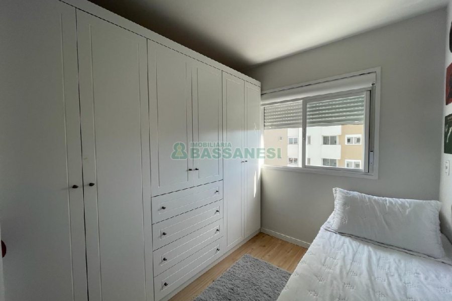 Apto Mobiliado com 62m², 2 dormitórios, 1 vaga, no bairro Panazzolo em Caxias do Sul para Alugar