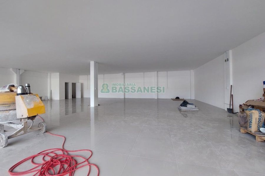 Loja com 150m², no bairro Cruzeiro em Caxias do Sul para Alugar