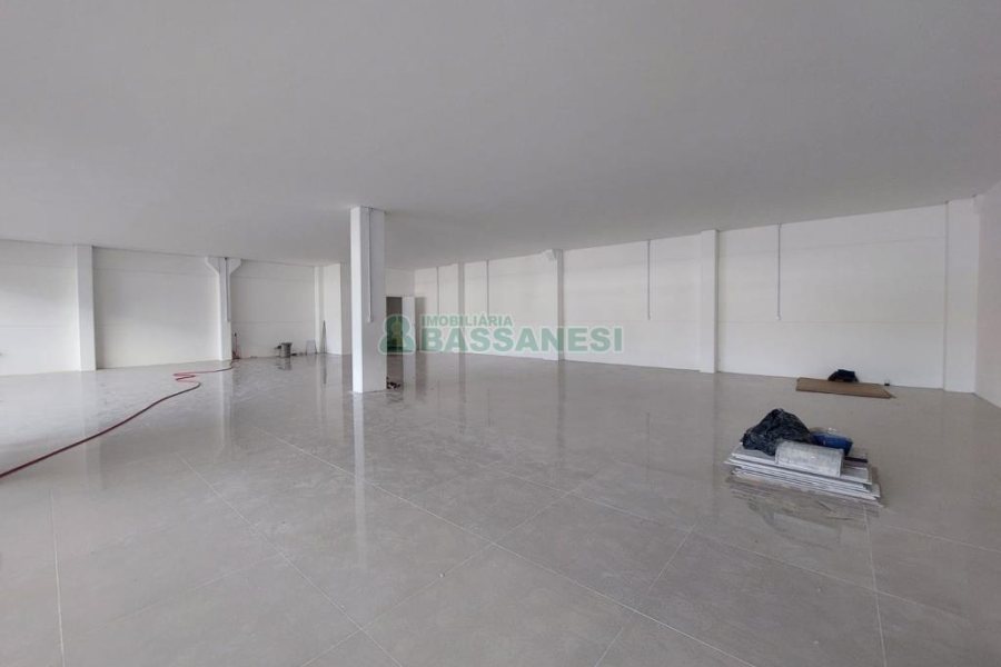 Loja com 150m², no bairro Cruzeiro em Caxias do Sul para Alugar