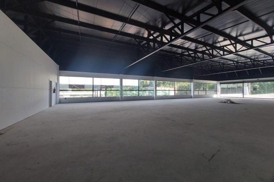 Loja com 404m², no bairro Cruzeiro em Caxias do Sul para Alugar