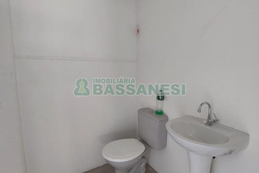 Loja com 404m², no bairro Cruzeiro em Caxias do Sul para Alugar