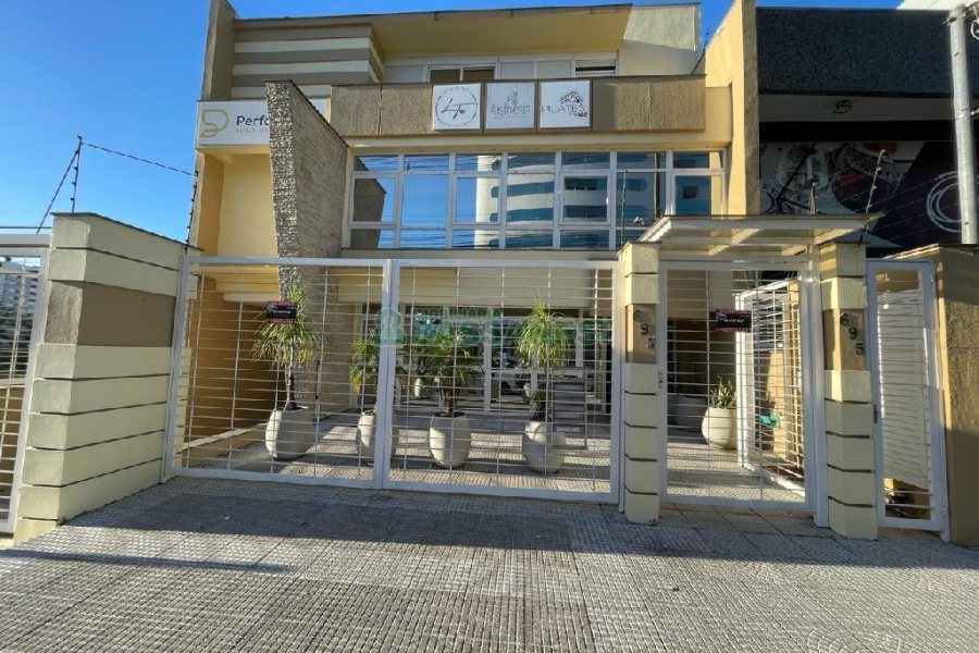 Sala Mobiliada com 297m², 2 vagas, no bairro Sanvitto em Caxias do Sul para Alugar