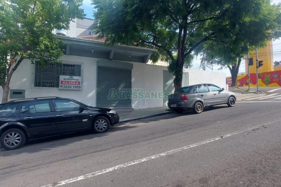Loja com 62m², no bairro Cristo Redentor em Caxias do Sul para Alugar