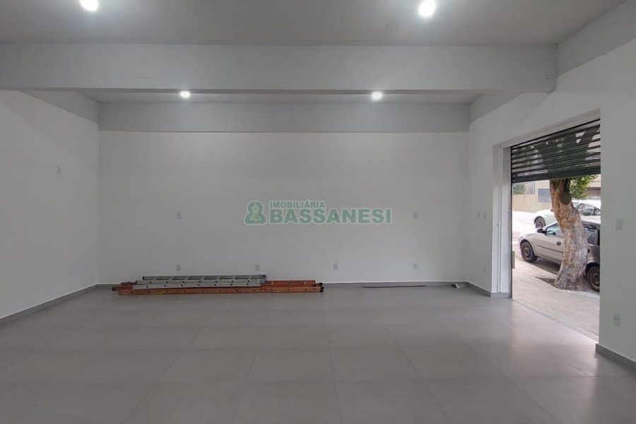 Loja com 62m², no bairro Cristo Redentor em Caxias do Sul para Alugar
