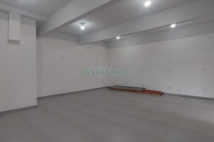 Loja com 62m², no bairro Cristo Redentor em Caxias do Sul para Alugar