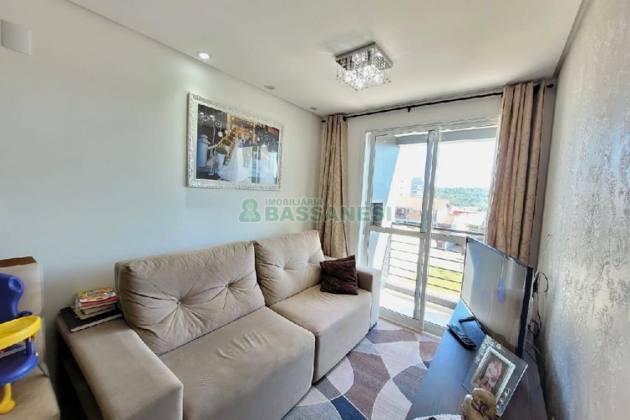 Apto Mobiliado com 50m², 2 dormitórios, 1 vaga, no bairro Santa Lúcia em Caxias do Sul para Comprar