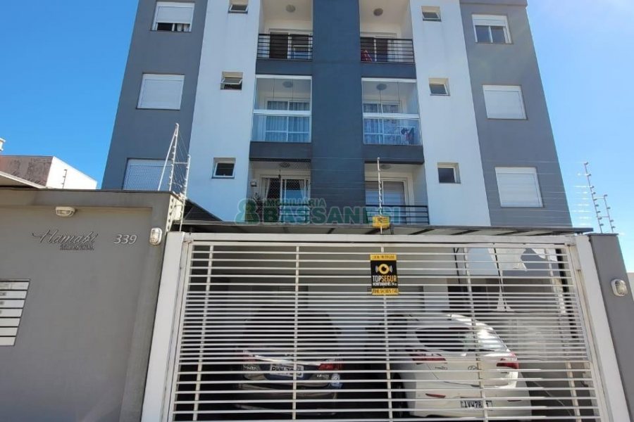 Apto Mobiliado com 50m², 2 dormitórios, 1 vaga, no bairro Santa Lúcia em Caxias do Sul para Comprar
