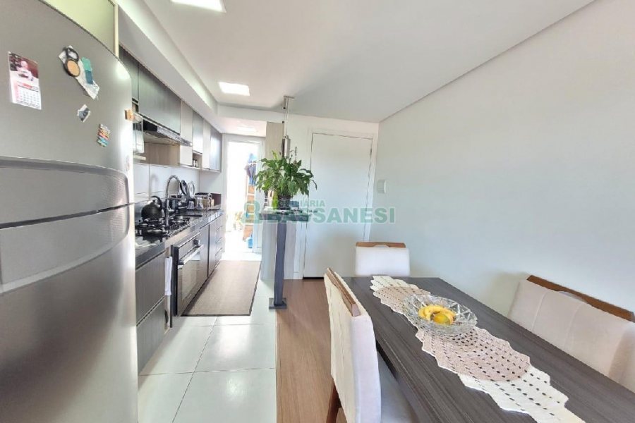 Apto Mobiliado com 50m², 2 dormitórios, 1 vaga, no bairro Santa Lúcia em Caxias do Sul para Comprar